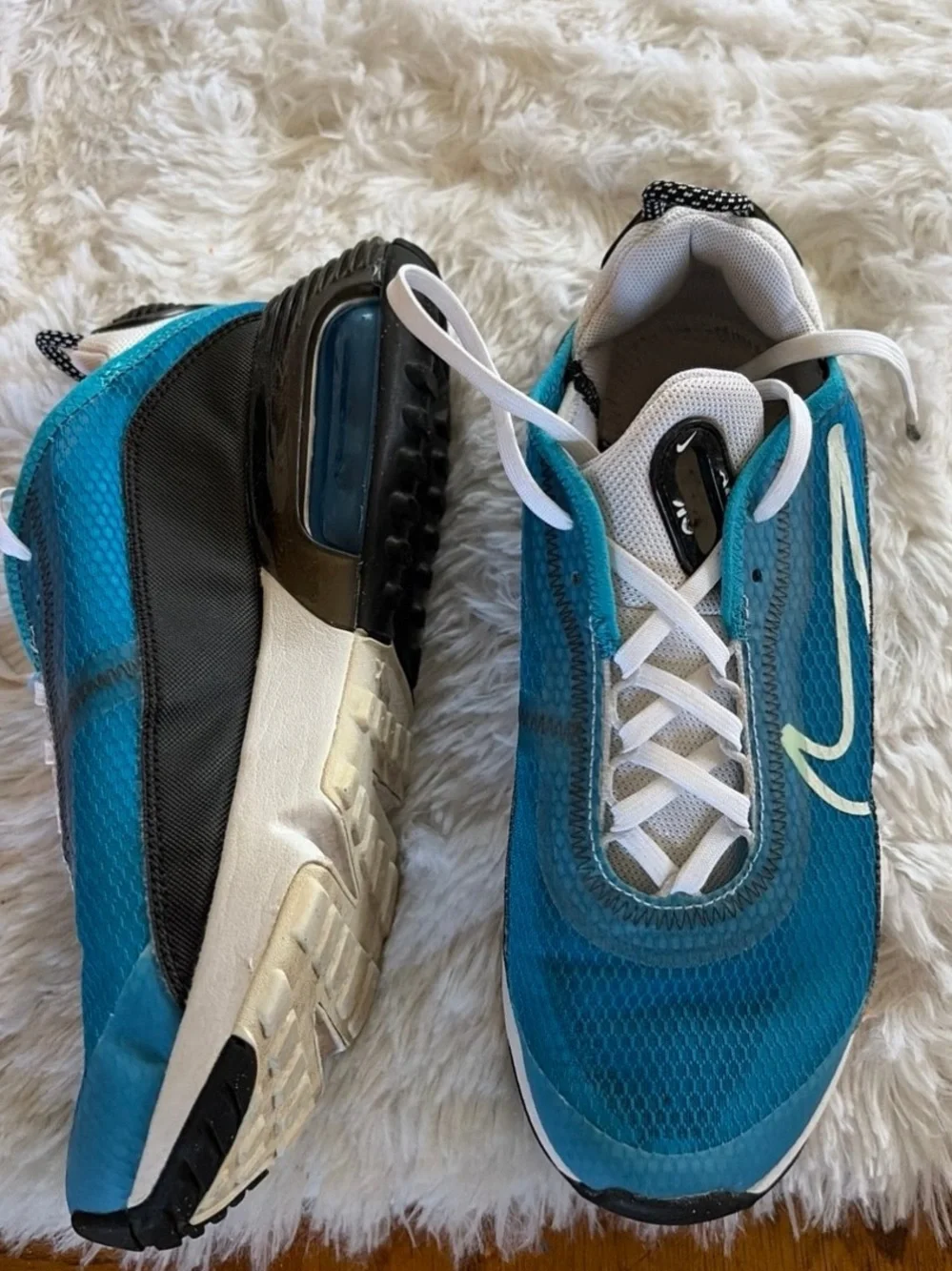 Nike Turquoise/Black/White Air Max Runner
